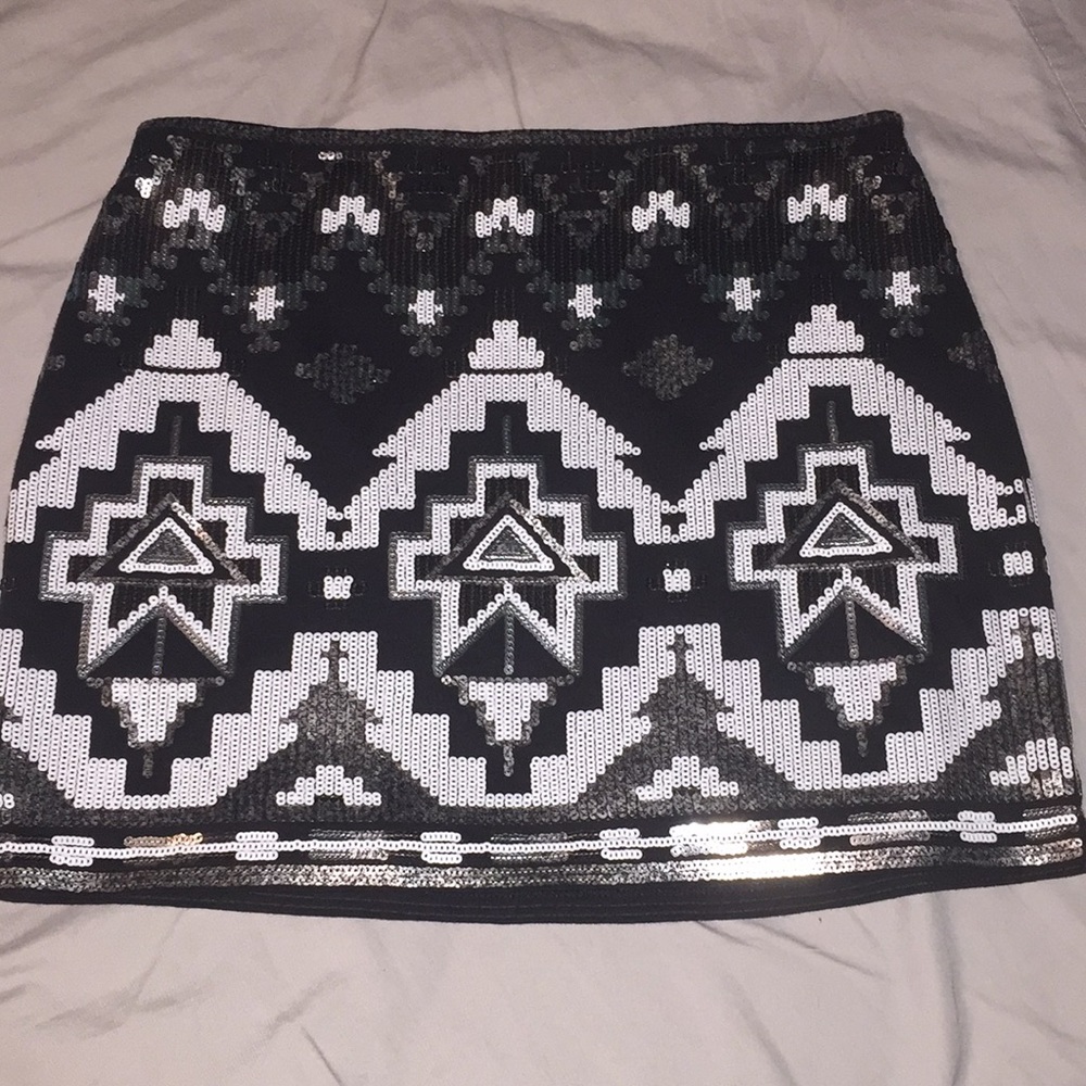 Express sequin mini skirt